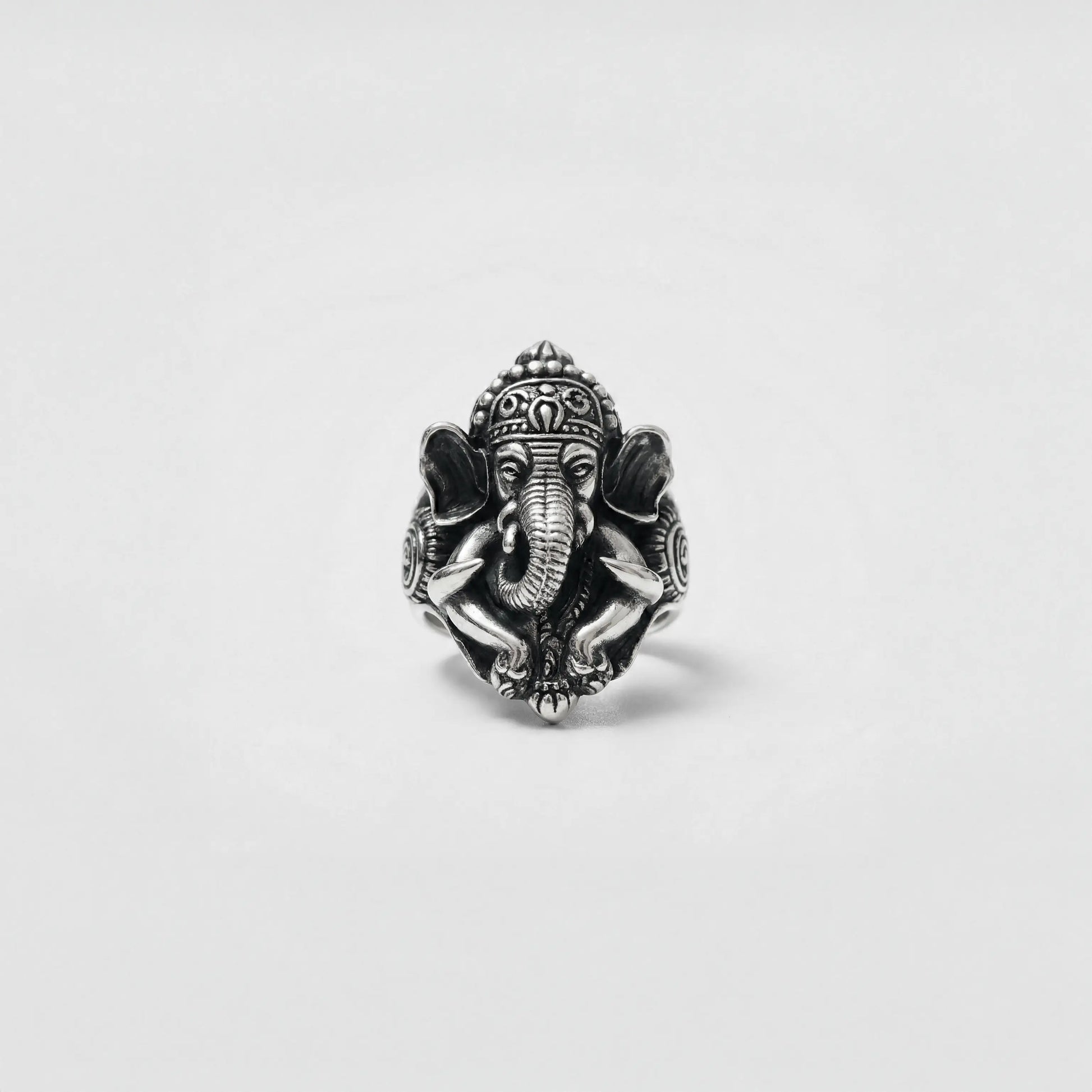 Handcrafted Ganesha silver ring for men. jewelry inspried in ancient cultures