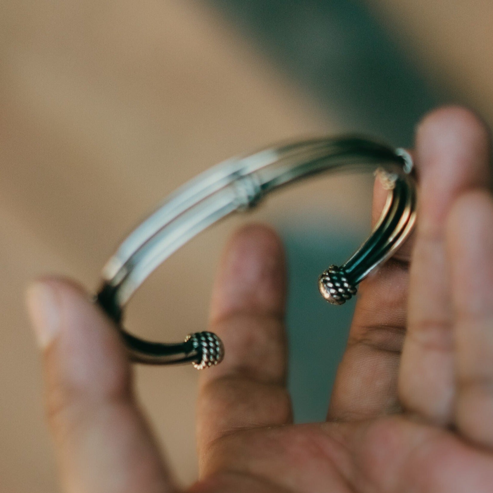Knot silver bracelet for men