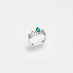 Handcrafted princess crown silver ring with labradorite stone