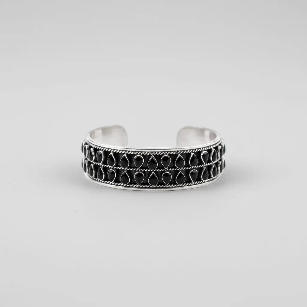 Handcrafted obsidian silver bracelet for men, inspired in mayan civilization. Gemstone silver jewelry for men