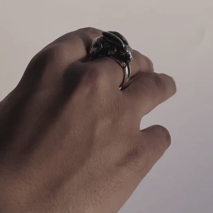 video of the elaboration process for the rabbit silver ring