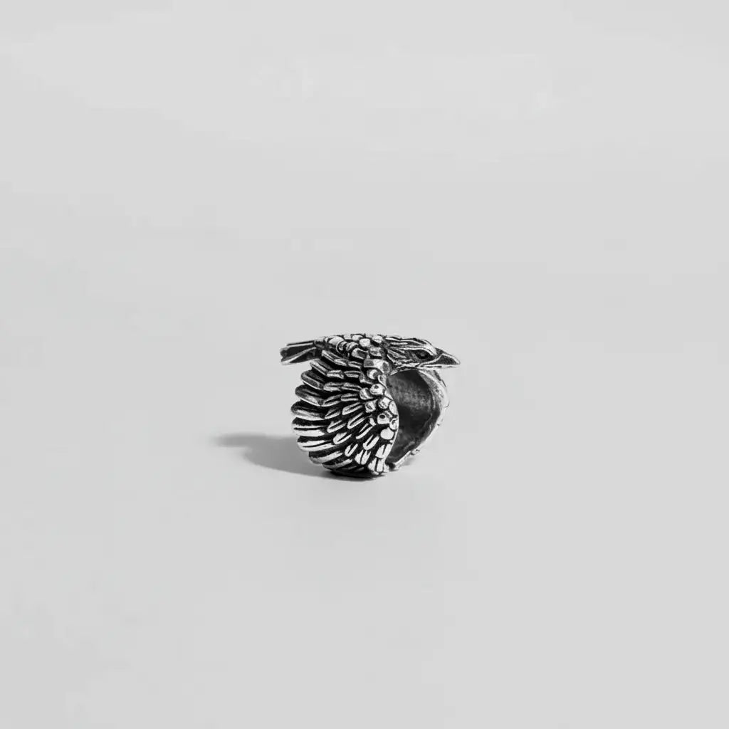 Handcrafted crow silver ring for men, jewelry inspired in wild animals